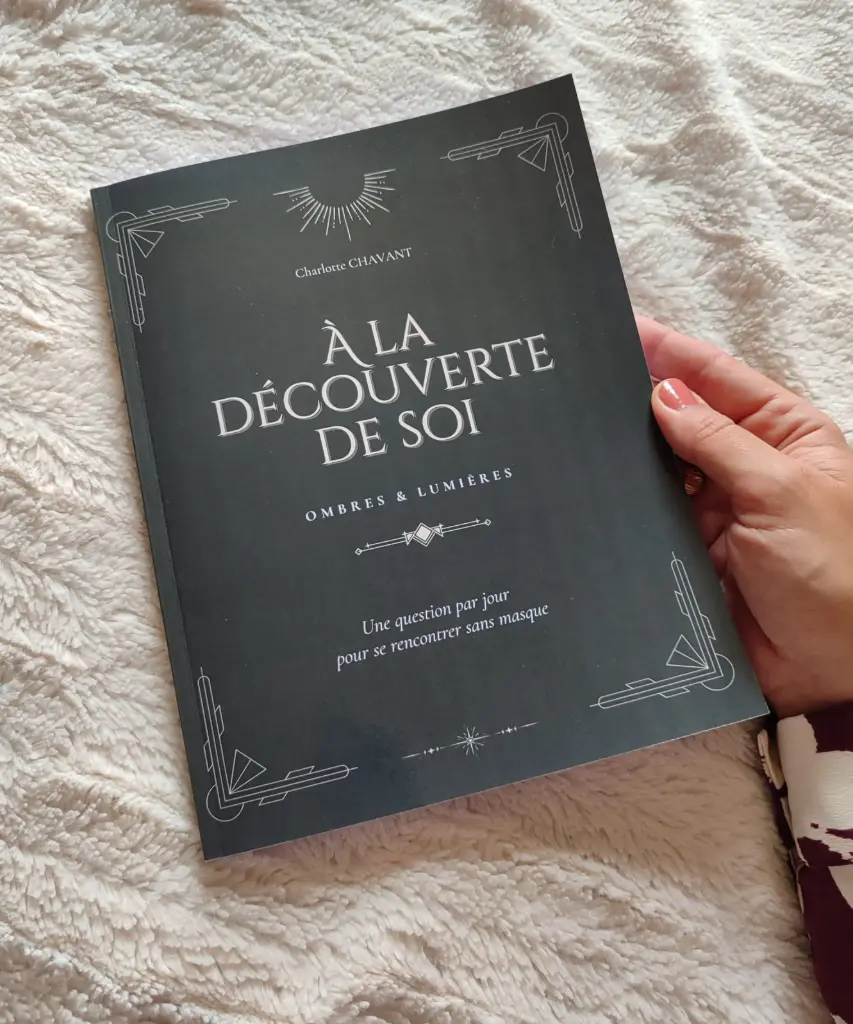 Carnet d'introspection "À la découverte de soi" - Ombres & Lumières 
